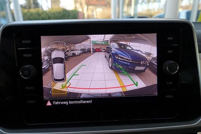 Gebraucht VW T-Roc Move 116 PS (85 kW) 2024 Schwarz SUV