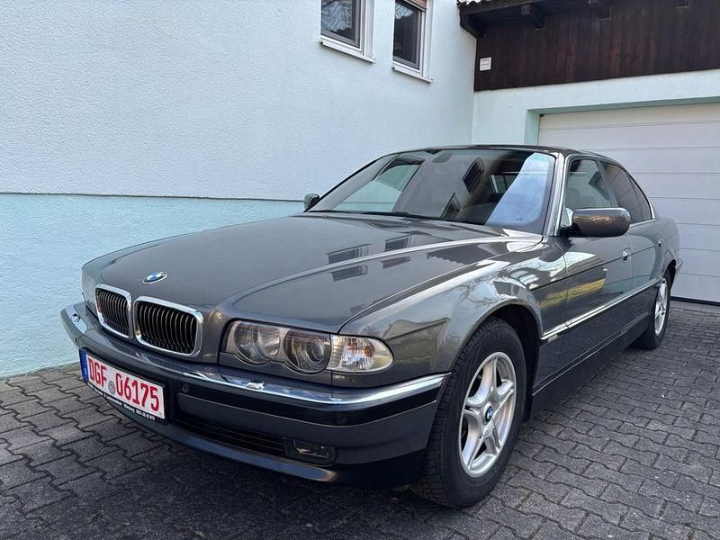 Gebraucht BMW 730 193 PS (141 kW) 2001 Limousine