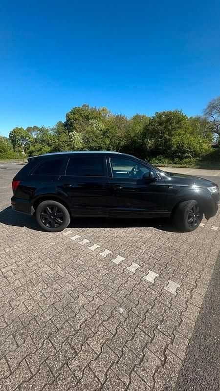 Second-hand Audi Q7 234 CP (172 kW) 2007 Negru SUV