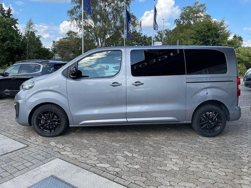 Gebraucht Peugeot Traveller Active 177 PS (130 kW) 2022 Grau Van / Kleinbus