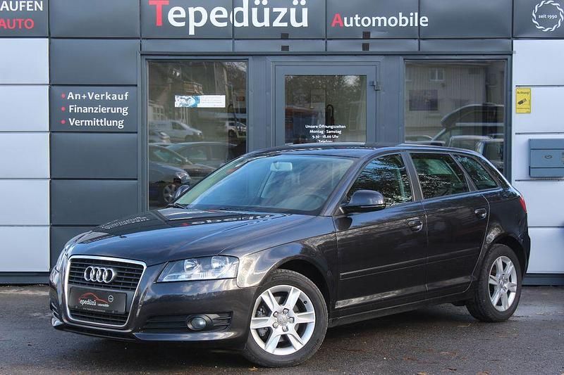 Grau Gebraucht 2009 Audi A3 Sportback Attraction Kleinwagen | 6.499 € (Fairer Preis) - Bild 1/4