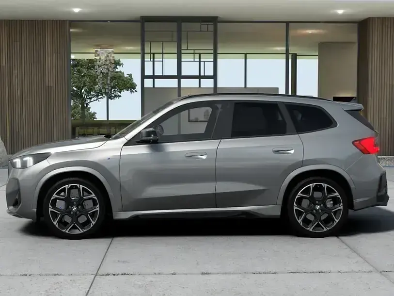 Usado BMW X1 Performance 300 CV (220 kW) 2025 Plateado SUV