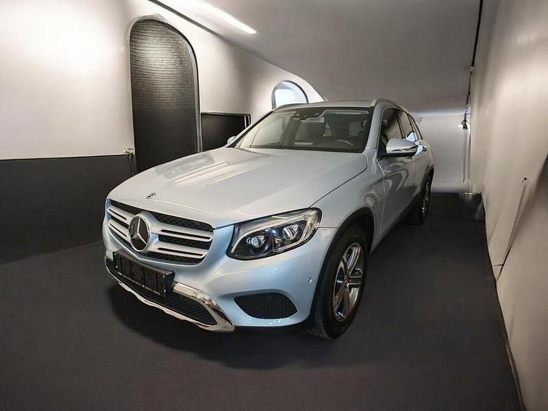 Diamantsilber Gebraucht 2017 Mercedes GLC250 Exclusive SUV | 23.990 € (Superpreis) - Bild 1/4
