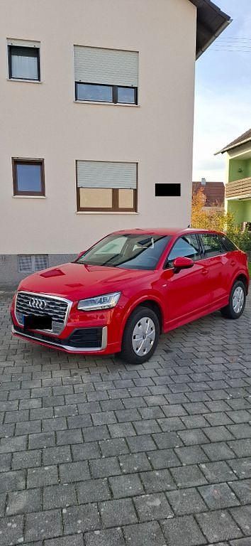 Rot Gebraucht 2019 Audi Q2 Design SUV | 19.900 € (Fairer Preis) - Bild 1/4