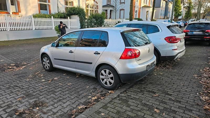 Gebraucht VW Golf IV 110 PS (80 kW) 2005 Silber Kombi
