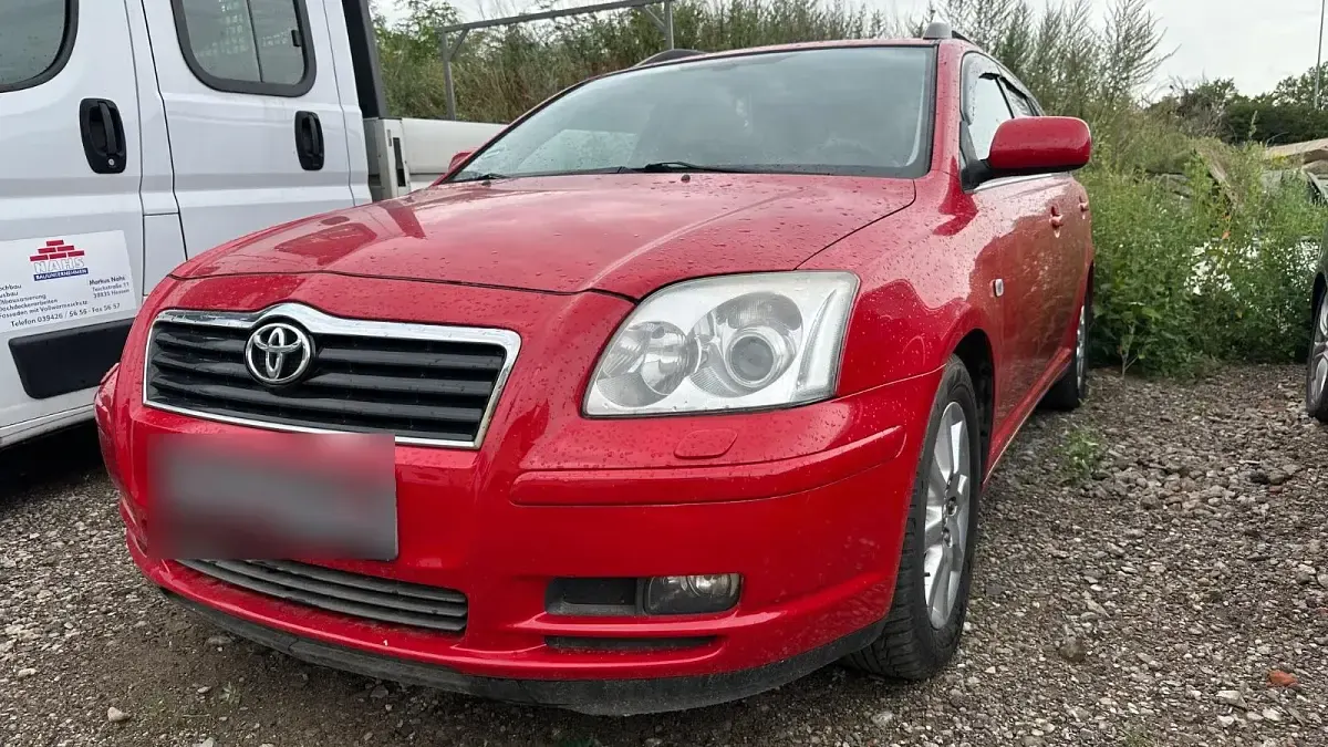 Gebraucht Toyota Avensis 177 PS (130 kW) 2005 Rot Kombi