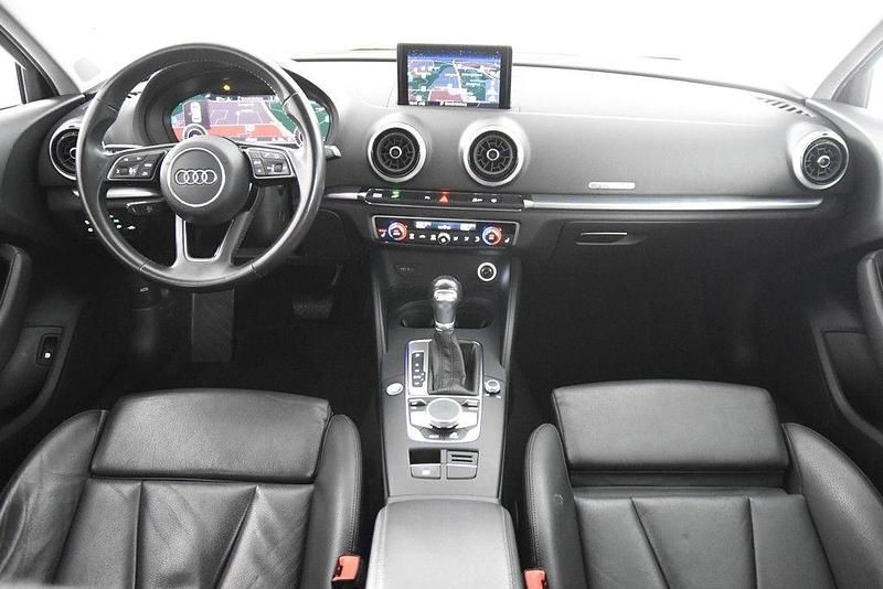 Gebraucht Audi A3 Sport 204 PS (150 kW) 2020 Weiß Limousine