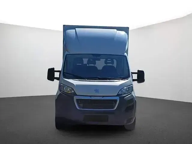 Gebraucht Peugeot Boxer 165 PS (121 kW) 2023 Weiss Van
