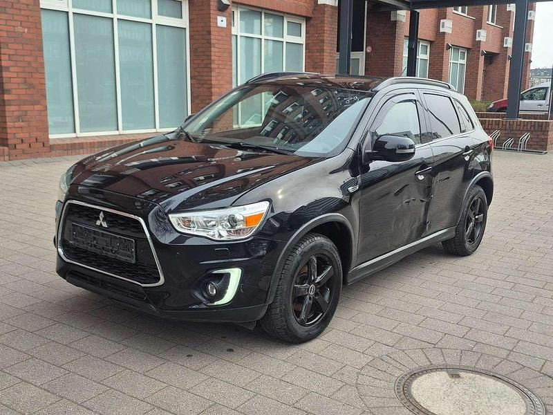 Gebraucht Mitsubishi ASX Basis 117 PS (86 kW) 2016 Schwarz SUV
