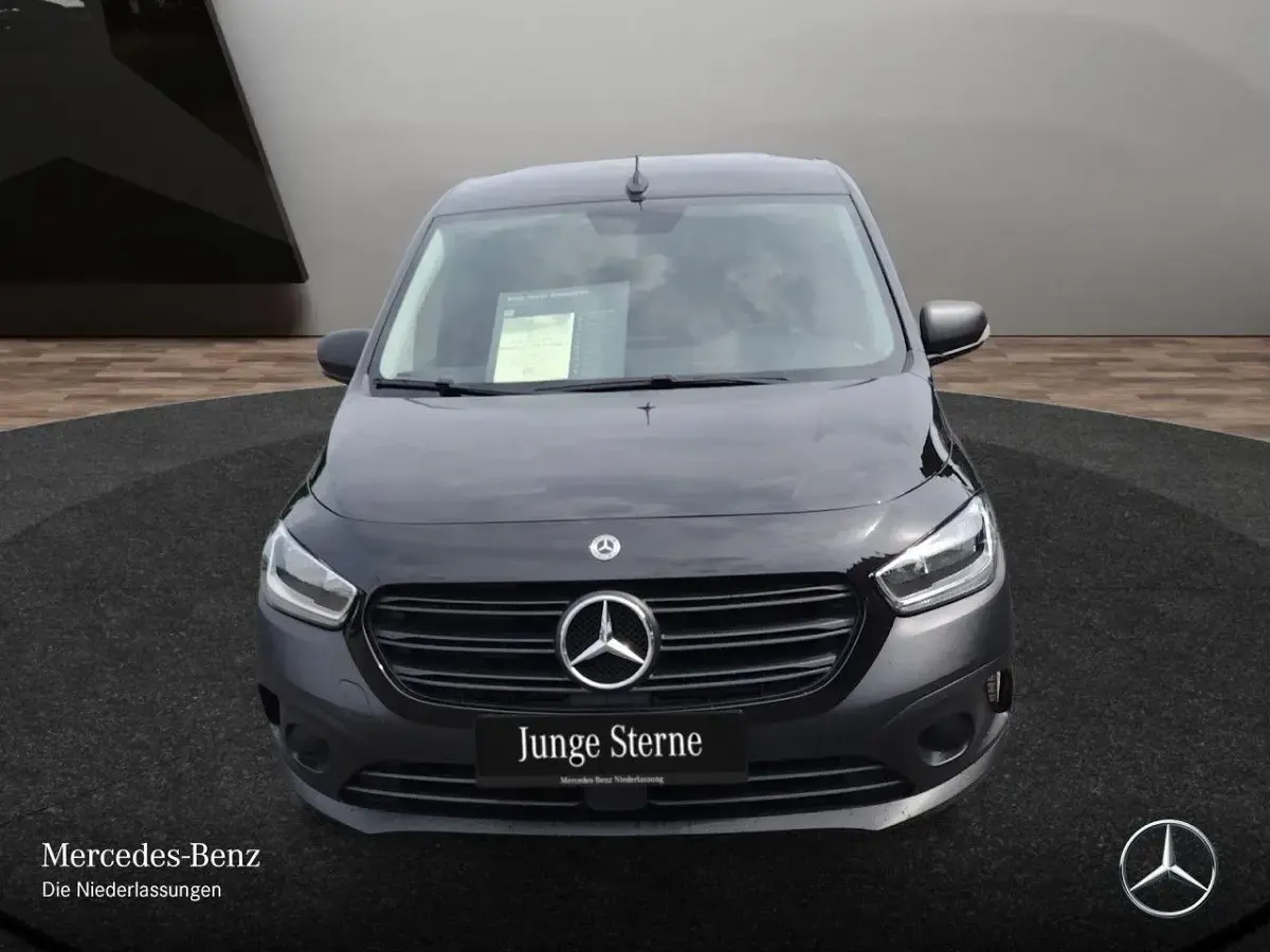 Gebraucht Mercedes Citan 113 131 PS (96 kW) 2022 Schwarz Van / Kleinbus