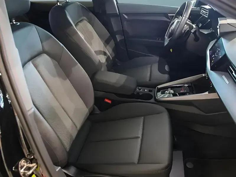 Gebraucht Audi A3 Sportback 110 PS (80 kW) 2023 Schwarz Kleinwagen