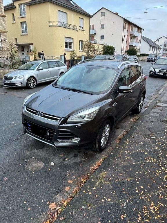 Gebraucht Ford Kuga SYNC Edition 150 PS (110 kW) 2015 Grau SUV