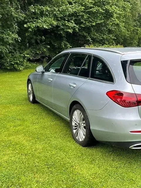 Gebraucht Mercedes 200 163 PS (119 kW) 2022 Silber Limousine