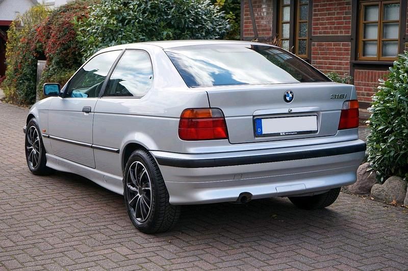 Gebraucht BMW 316 Comfort Edition 105 PS (77 kW) 1999 Silber Limousine