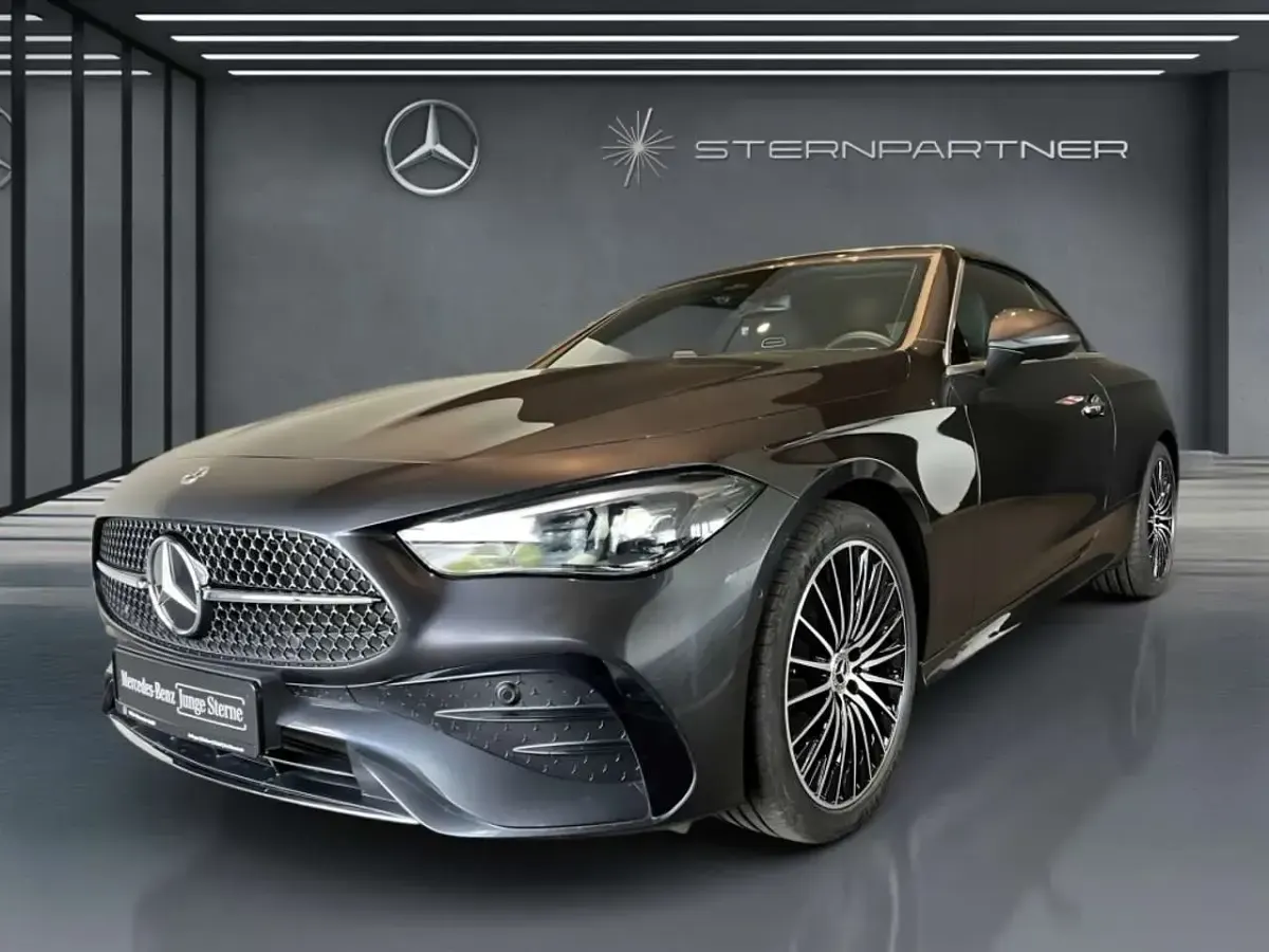 Gebraucht Mercedes CLE220 AMG 197 PS (144 kW) 2025 Grau Cabrio