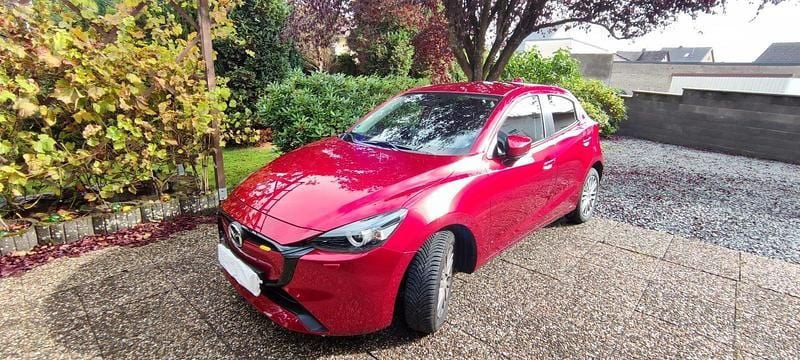 Rot Gebraucht 2024 Mazda 2 Kleinwagen | 18.700 € (Fairer Preis) - Bild 1/4