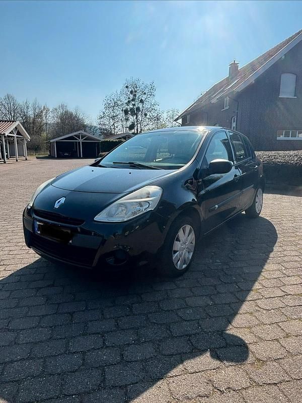 Gebraucht Renault Clio II 60 PS (44 kW) 2011 Schwarz Kleinwagen