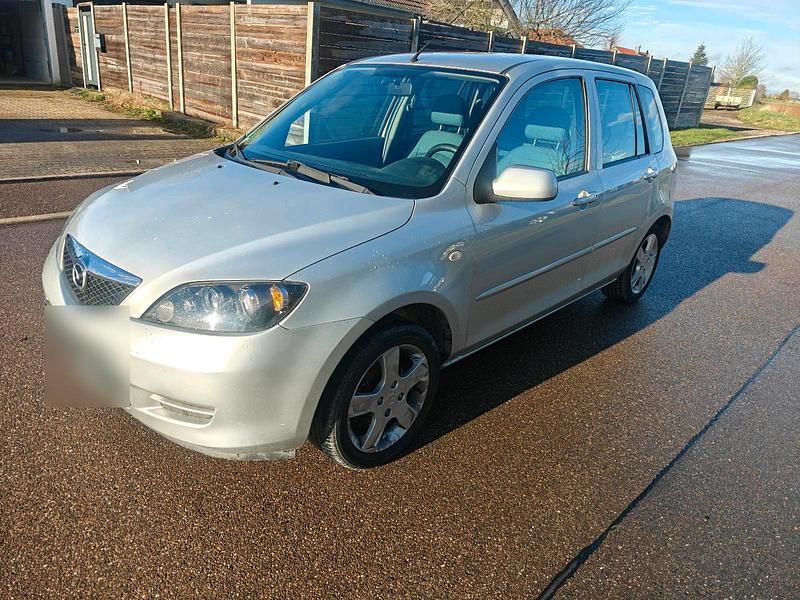 Gebraucht Mazda 2 80 PS (58 kW) 2004 Silber Kleinwagen