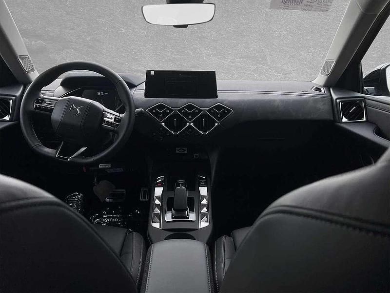 Gebraucht DS Automobiles DS3 Opera 114 kW (156 PS) 2023 Rot Kleinwagen