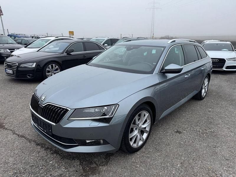 Gebraucht Skoda Superb 190 PS (139 kW) 2017 Grau Kombi