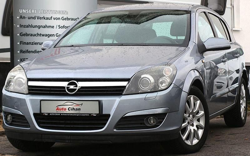 Usata Opel Astra Elegance 105 CV (77 kW) 2004 Argento Berlina