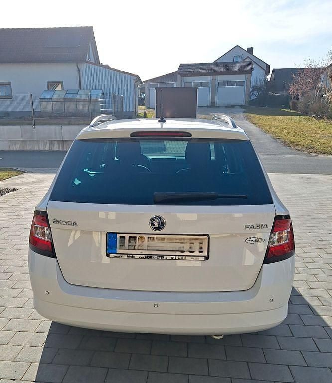 Gebraucht Skoda Fabia Style 95 PS (69 kW) 2018 Weiß Kombi