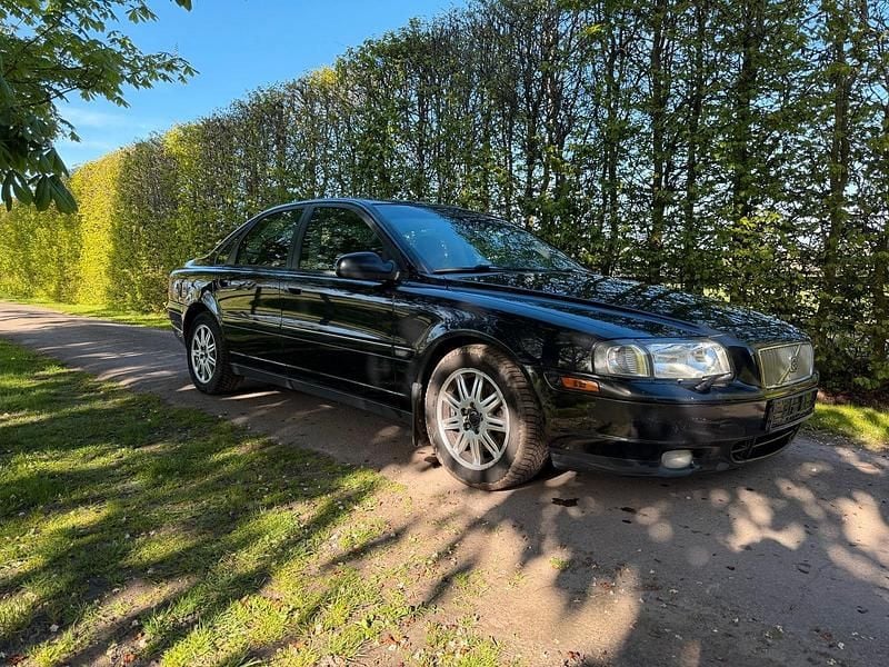 Second-hand Volvo S80 180 CP (132 kW) 2003 Negru Berlinǎ