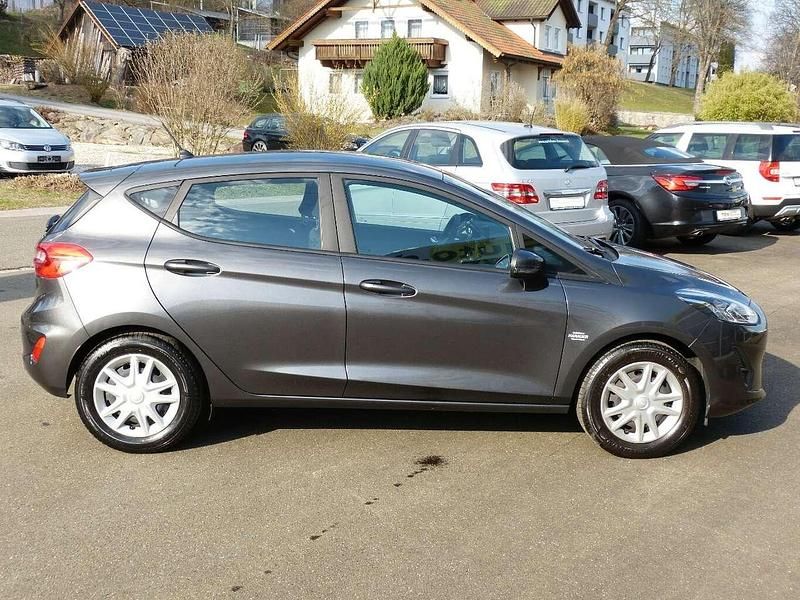 Gebraucht Ford Fiesta Trend 71 PS (52 kW) 2019 Grau Kleinwagen