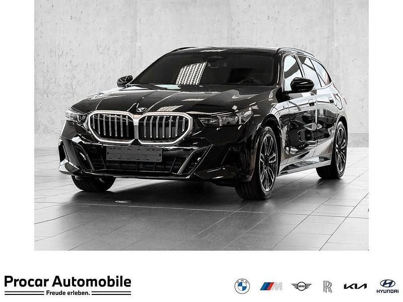 Schwarz Gebraucht 2025 BMW 520 M Sport Kombi | 58.950 € (Guter Preis) - Bild 1/4