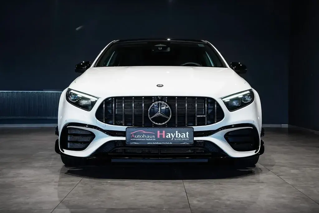 Gebraucht Mercedes A45 AMG AMG 421 PS (309 kW) 2024 Weiß Kleinwagen