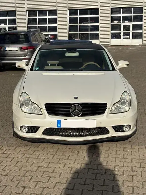 Gebraucht Mercedes CLS500 306 PS (225 kW) 2005 Weiß Coupé