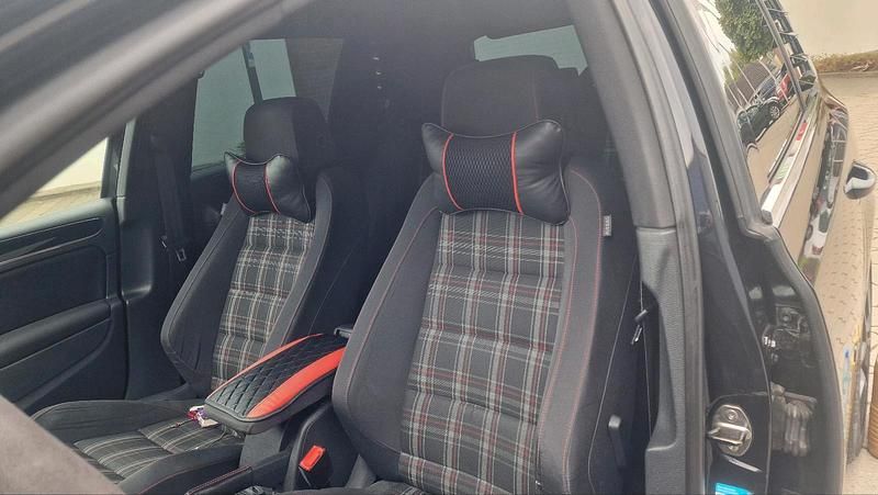 Gebraucht VW Golf VI GTI 210 PS (154 kW) 2010 Schwarz Kleinwagen