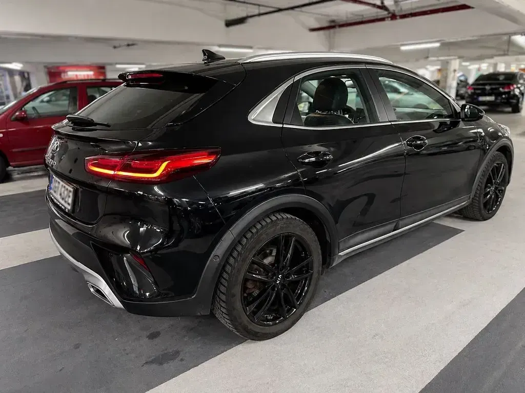 Gebraucht Kia XCeed Spirit 141 PS (103 kW) 2020 Schwarz SUV