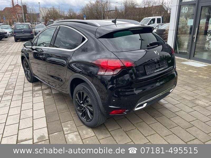 Gebraucht DS Automobiles DS4 Crossback 120 PS (88 kW) 2018 Lackierung schwarz perla nera/ (metallic) SUV
