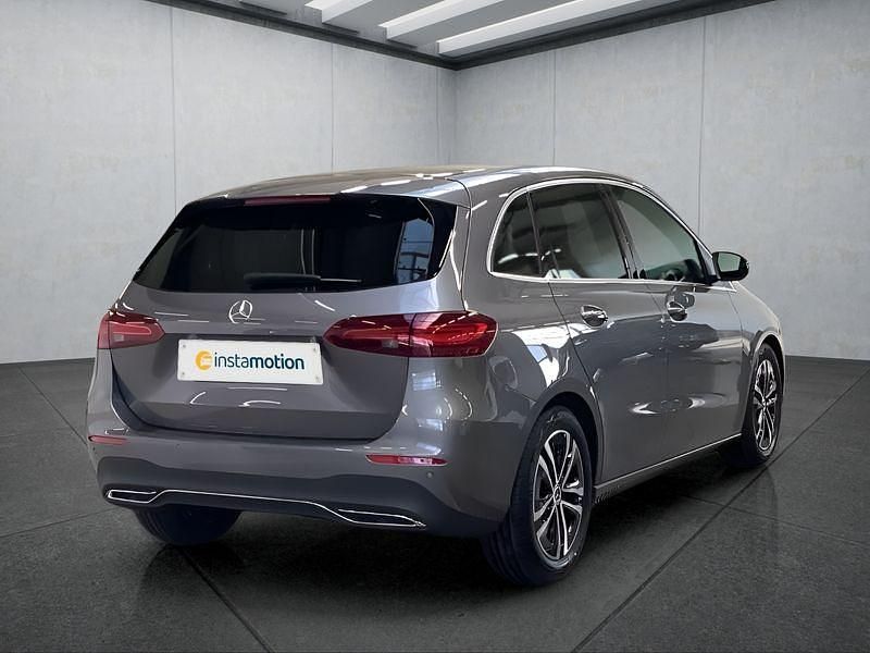 Gebraucht Mercedes B220 190 PS (139 kW) 2025 Grau Van / Kleinbus