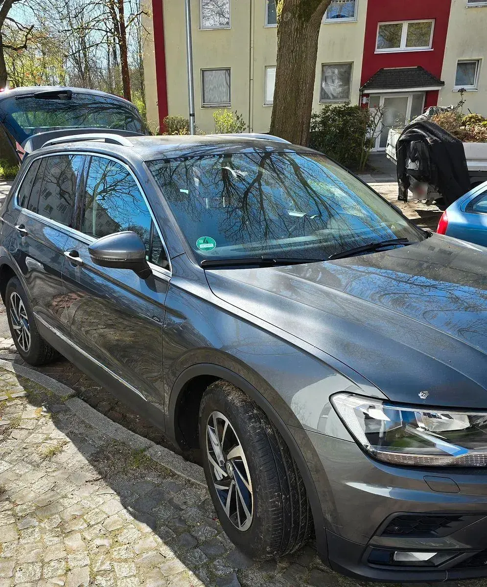 Gebraucht VW Tiguan Join 125 PS (91 kW) 2018 Grau SUV