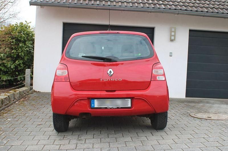 Gebraucht Renault Twingo 58 PS (42 kW) 2010 Rot Kleinwagen