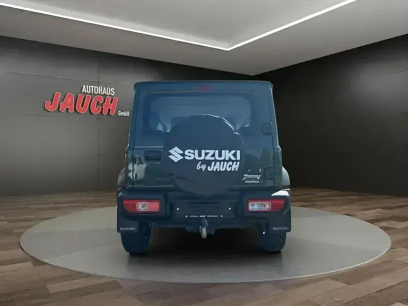 Gebraucht Suzuki Jimny Comfort 102 PS (75 kW) 2019 Grün SUV