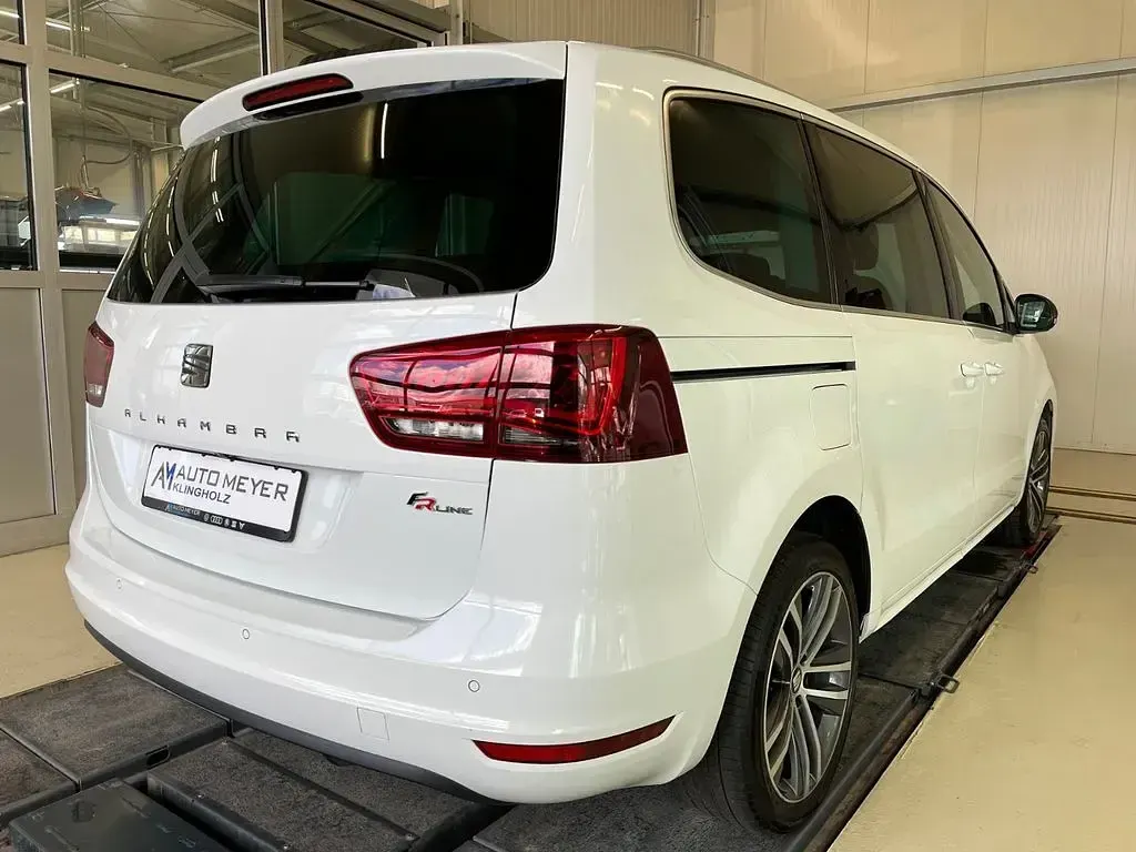 Gebraucht Seat Alhambra FR-Line 150 PS (110 kW) 2021 Rein weiss Van / Kleinbus