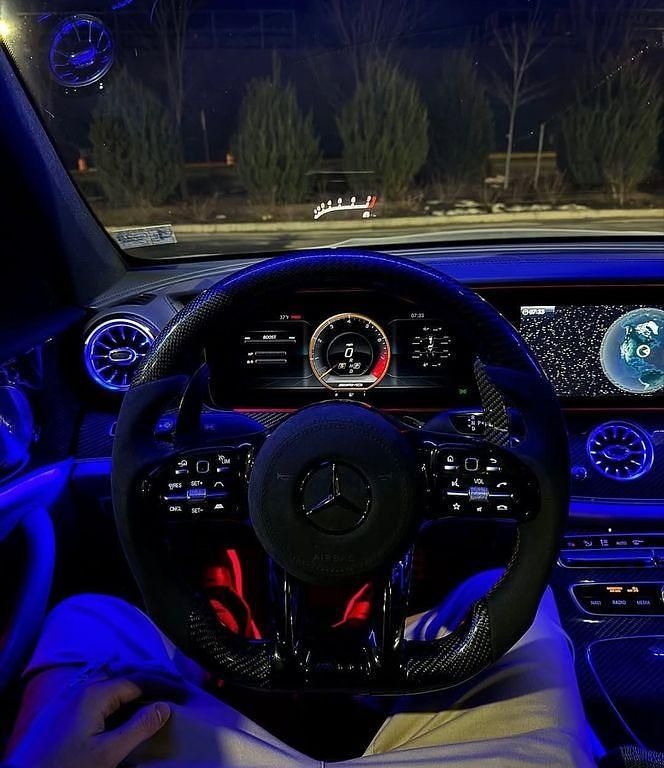 Schwarz Gebraucht 2019 Mercedes E63 AMG AMG Limousine | 59.000 € (Fairer Preis) - Bild 1/4