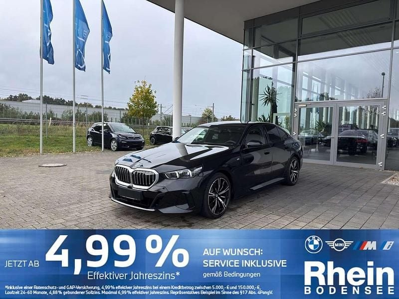 Black sapphire metallic Gebraucht 2024 BMW 520 Efficient Dynamics Limousine | 47.890 € (Fairer Preis) - Bild 1/4