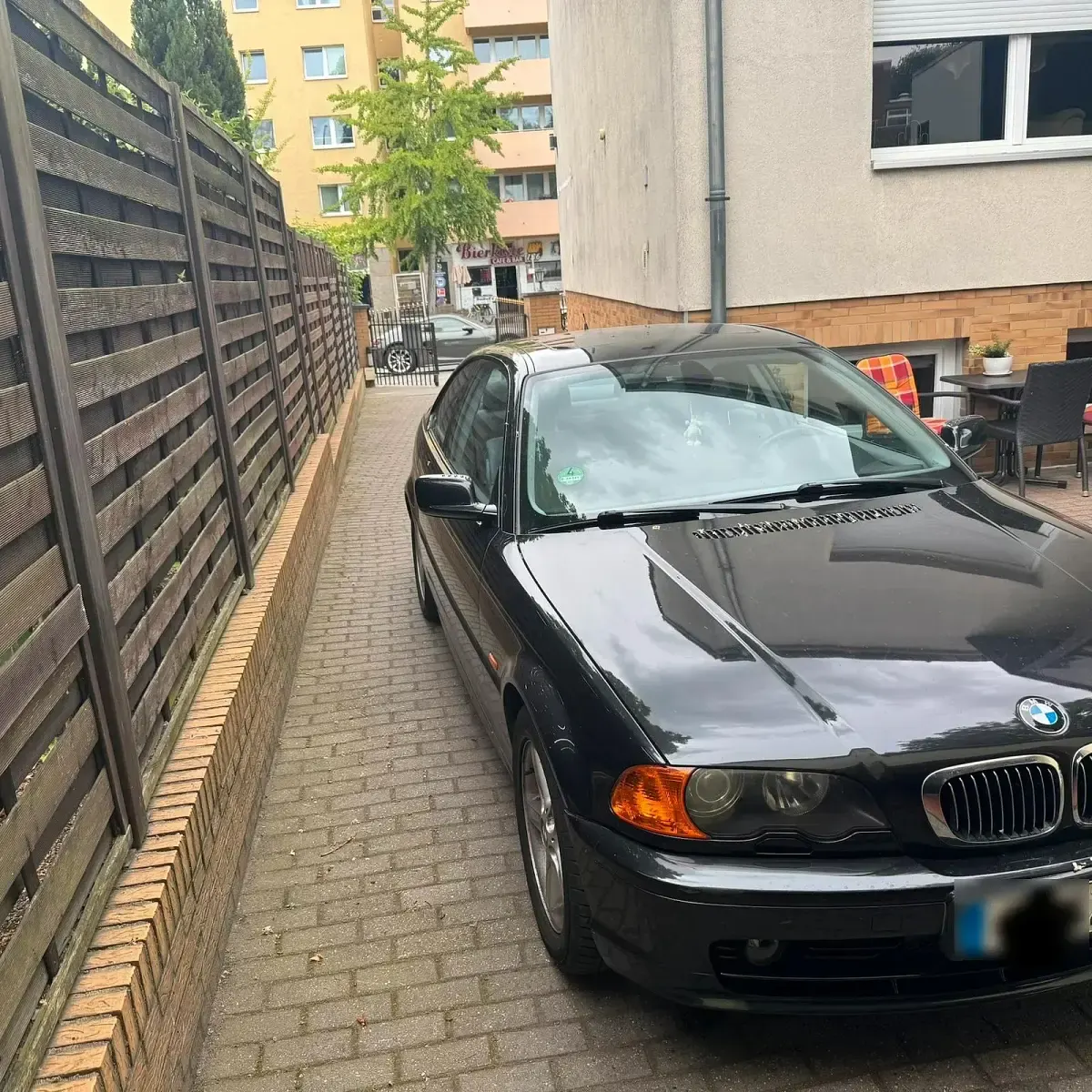 Gebraucht BMW 320 150 PS (110 kW) 2000 Schwarz Coupé