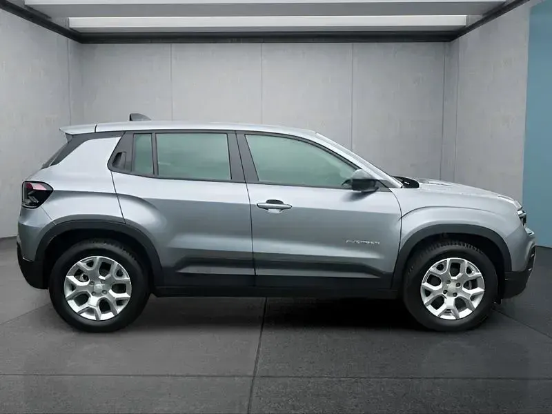 Gebraucht Jeep Avenger 101 PS (74 kW) 2024 Grau SUV