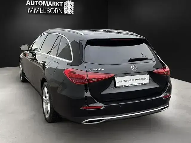Gebraucht Mercedes C300e 313 PS (230 kW) 2022 Schwarz Limousine