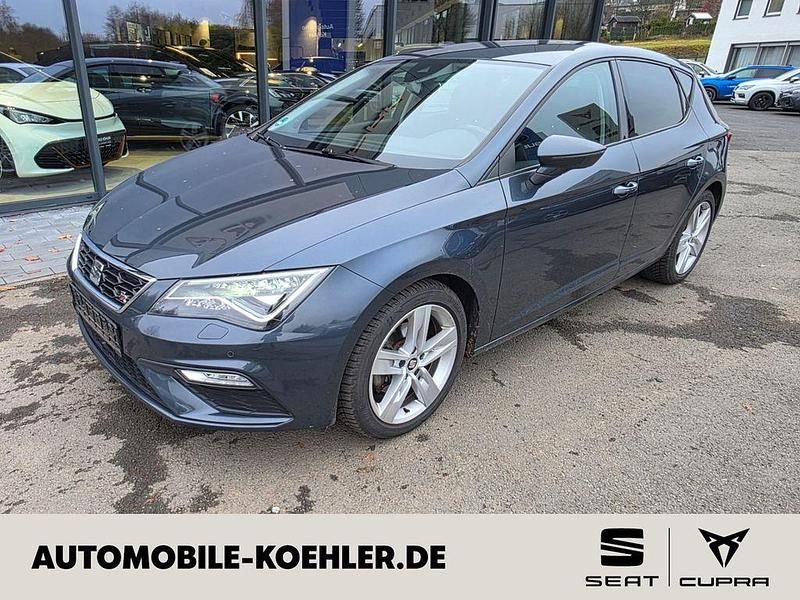 Grau Gebraucht 2018 Seat Leon FR Limousine | 17.500 € (Fairer Preis) - Bild 1/4