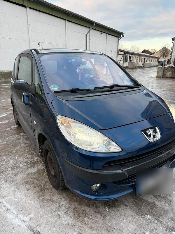 Gebraucht Peugeot 1007 74 PS (54 kW) 2006 Blau Van / Kleinbus