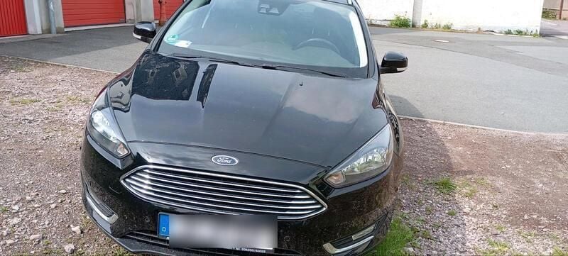 Schwarz Gebraucht 2018 Ford Focus Titanium Kombi | 11.000 € (Superpreis) - Bild 1/4