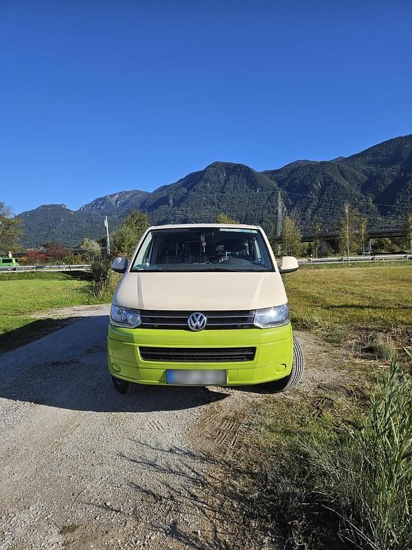 Gebraucht VW T5 102 PS (75 kW) 2011 Andere farben Van