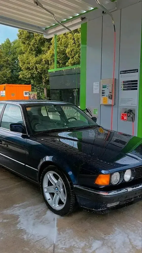 Gebraucht BMW 730 188 PS (138 kW) 1993 Blau Limousine