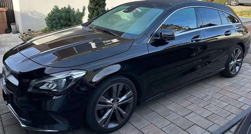 Gebraucht 2016 Mercedes CLA200 Shooting Brake Urban Kombi | 14.900 € (Etwas zu teuer) - Bild 1/4